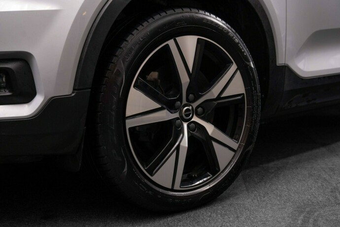 volvo-xc-40-elektrisitet-2021-big-3