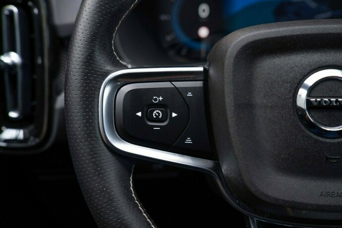 volvo-xc-40-elektrisitet-2021-big-14