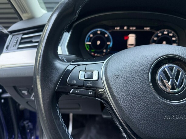 volkswagen-passat-elektrisitetbensin-2018-big-13