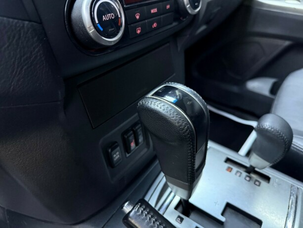 mitsubishi-pajero-diesel-2013-big-23