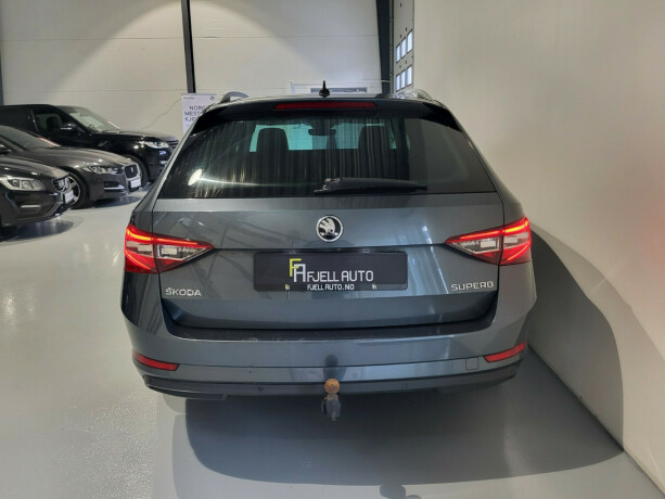 skoda-superb-diesel-2016-big-6