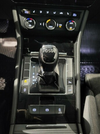 skoda-superb-diesel-2016-big-18