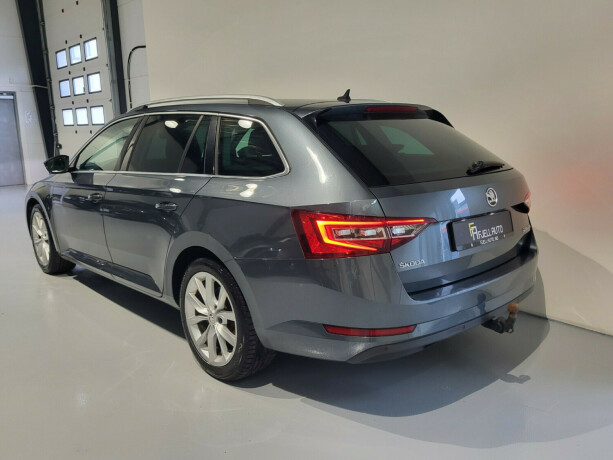 skoda-superb-diesel-2016-big-5