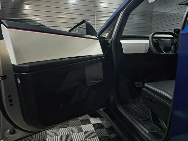 tesla-cybertruck-elektrisitet-2024-big-36