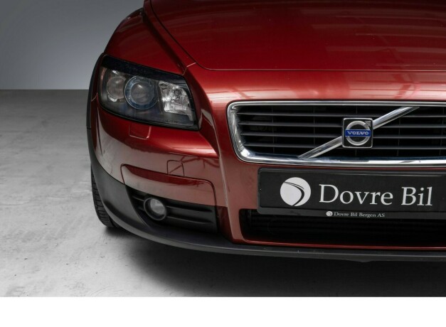 volvo-c30-diesel-2008-big-2