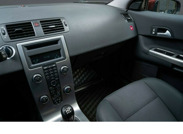 volvo-c30-diesel-2008-big-15