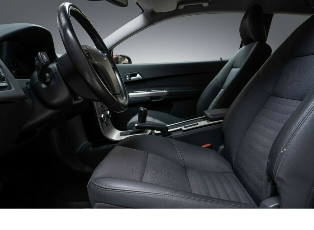 volvo-c30-diesel-2008-big-20