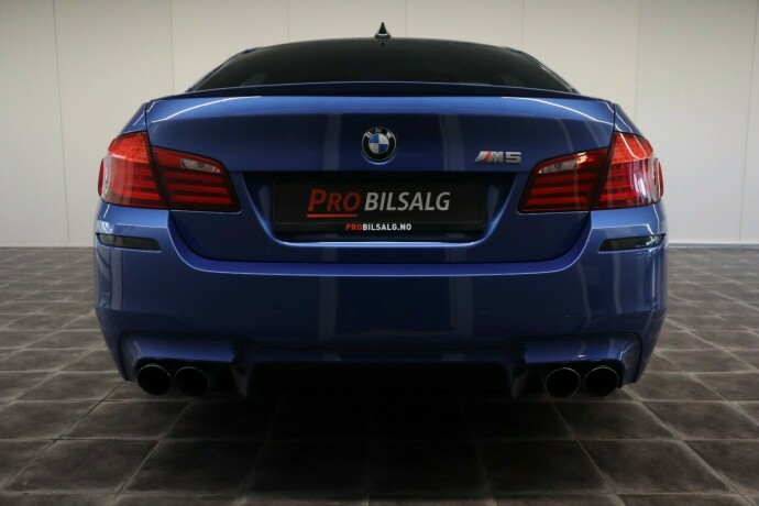 bmw-m5-bensin-2012-big-11