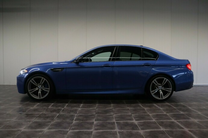 bmw-m5-bensin-2012-big-2