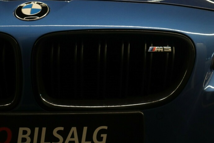 bmw-m5-bensin-2012-big-57