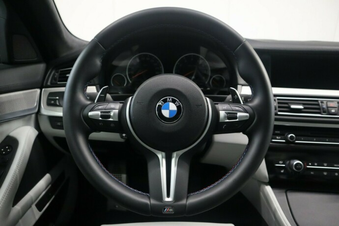 bmw-m5-bensin-2012-big-25