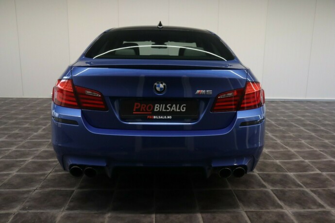 bmw-m5-bensin-2012-big-10