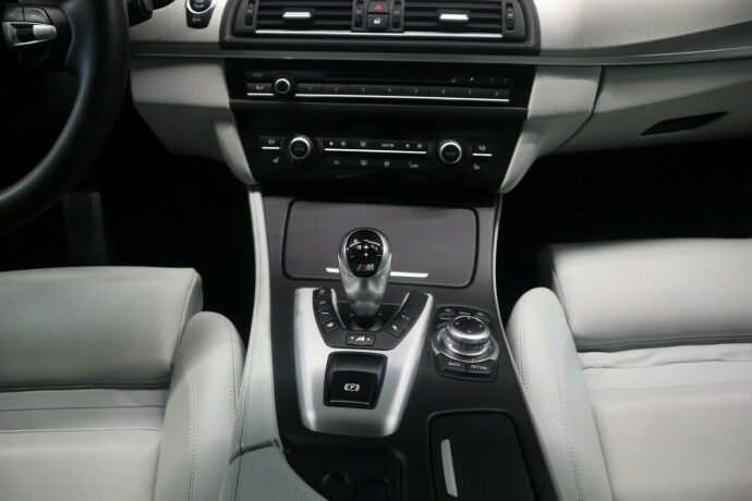 bmw-m5-bensin-2012-big-32
