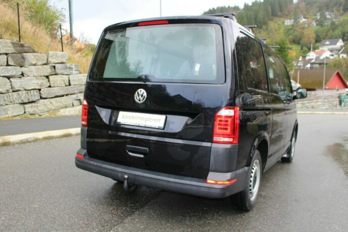 volkswagen-transporter-diesel-2019-big-4