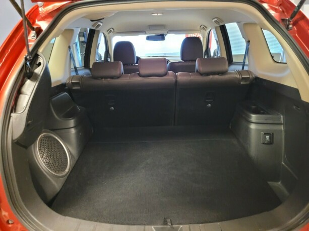 mitsubishi-outlander-elektrisitetbensin-2016-big-15
