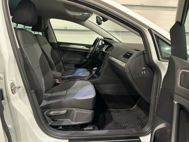 volkswagen-golf-elektrisitet-2015-big-8