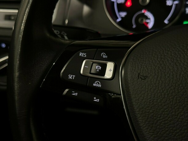 volkswagen-golf-elektrisitet-2015-big-16