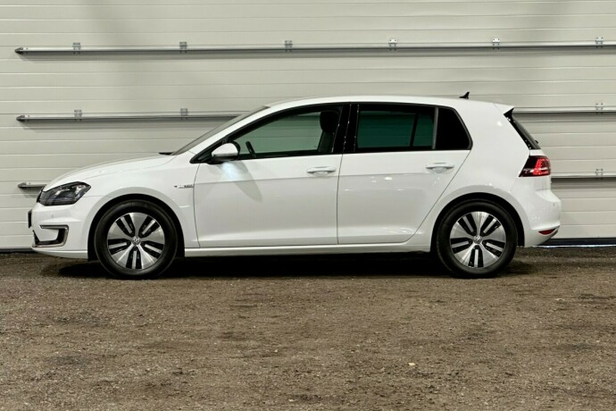 volkswagen-golf-elektrisitet-2015-big-4