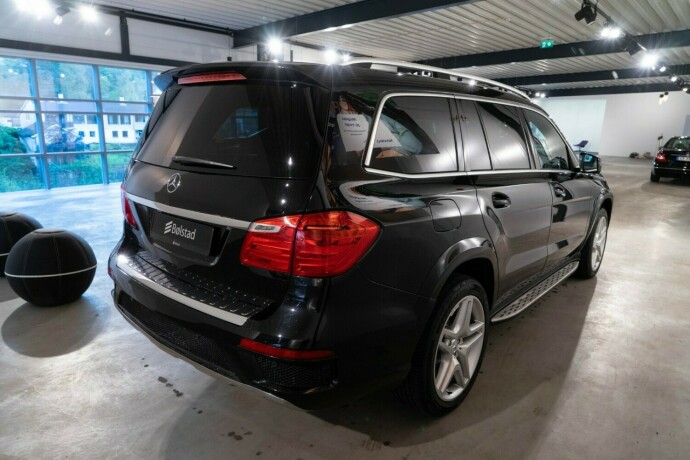 mercedes-benz-gl-diesel-2013-big-4