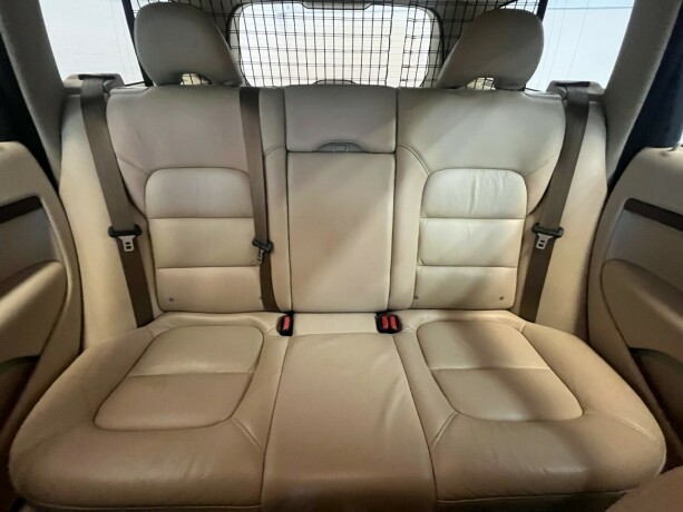 volvo-v70-diesel-2008-big-28