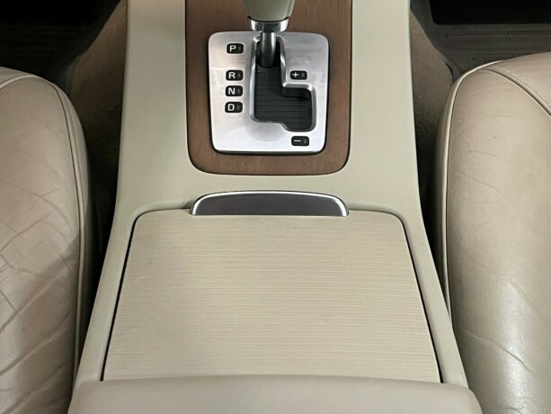 volvo-v70-diesel-2008-big-17