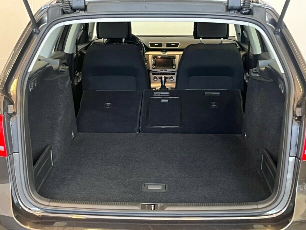 volkswagen-passat-bensin-2013-big-35