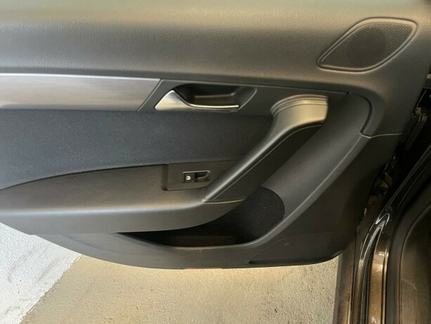 volkswagen-passat-bensin-2013-big-25