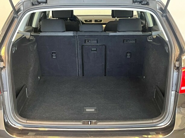 volkswagen-passat-bensin-2013-big-34