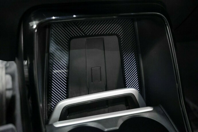 bmw-ix1-elektrisitet-2023-big-18