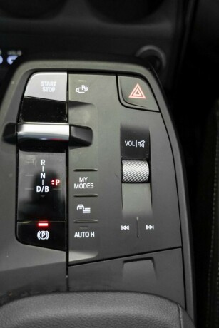 bmw-ix1-elektrisitet-2023-big-19