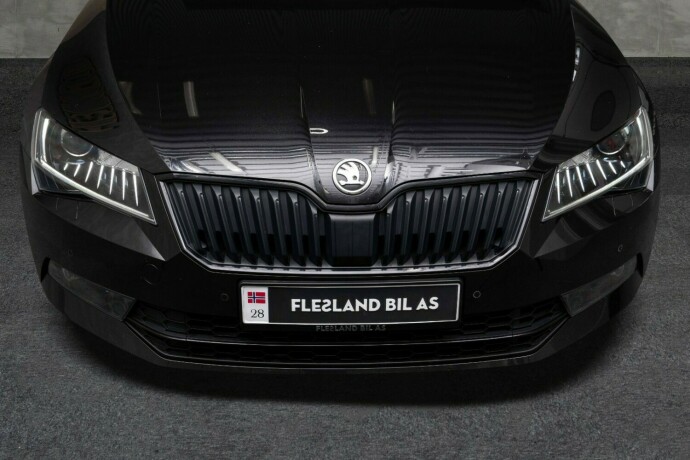 skoda-superb-bensin-2019-big-5