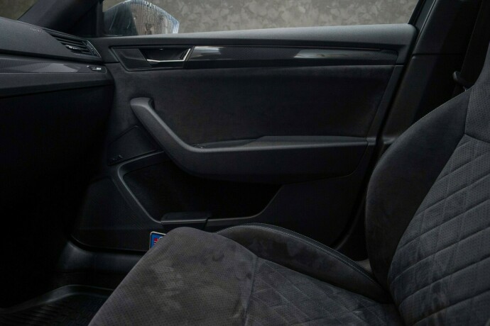 skoda-superb-bensin-2019-big-20