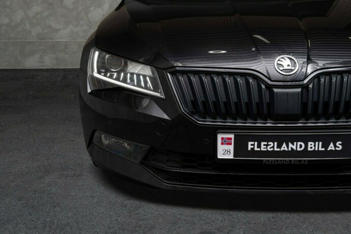 skoda-superb-bensin-2019-big-6