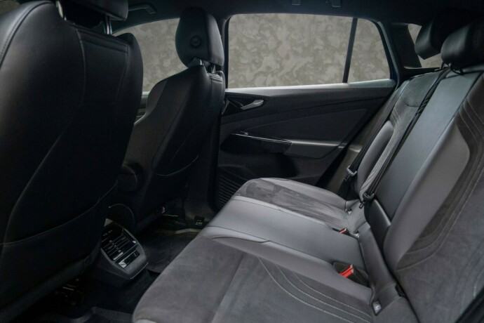 volkswagen-id4-elektrisitet-2023-big-28