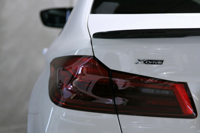 bmw-5-serie-elektrisitetbensin-2020-big-32
