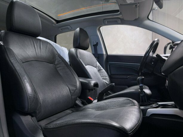 peugeot-4008-diesel-2012-big-3