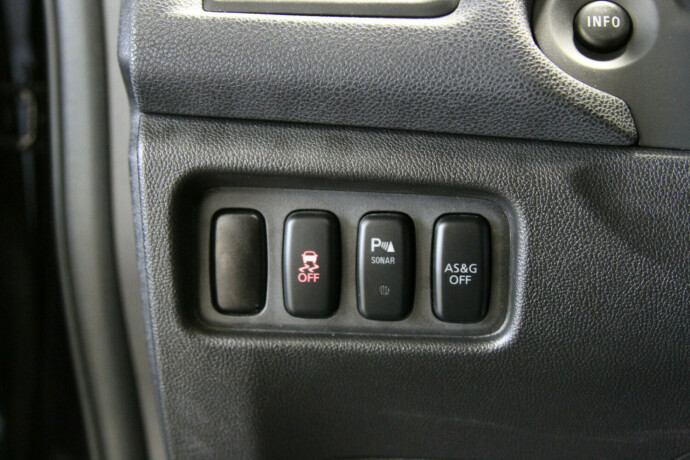 peugeot-4008-diesel-2012-big-15