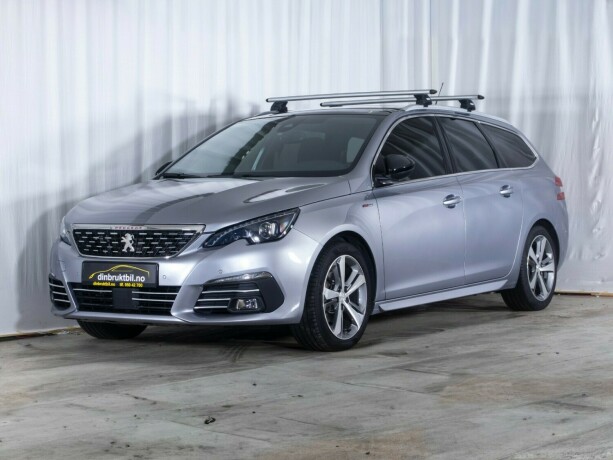 peugeot-308-bensin-2018-big-0