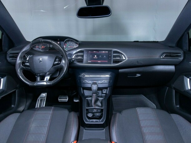 peugeot-308-bensin-2018-big-48