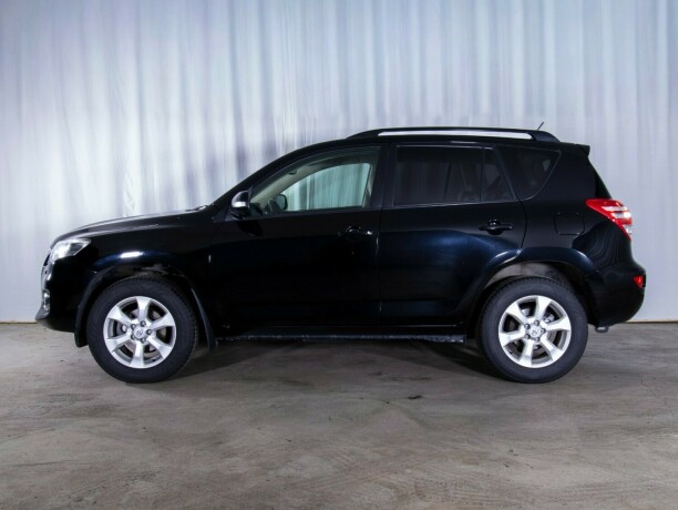 toyota-rav4-bensin-2010-big-4