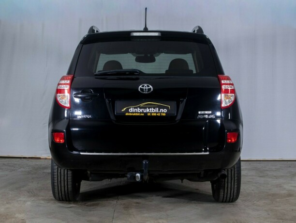 toyota-rav4-bensin-2010-big-9