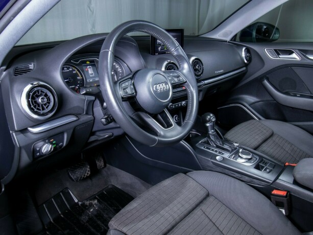audi-a3-elektrisitetbensin-2018-big-48