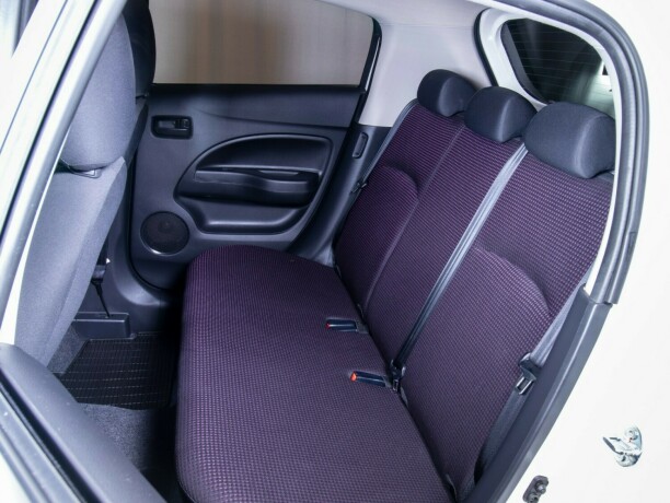 mitsubishi-space-star-bensin-2014-big-41