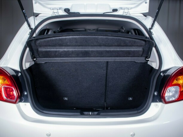 mitsubishi-space-star-bensin-2014-big-12