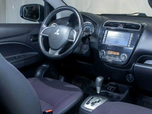 mitsubishi-space-star-bensin-2014-big-21
