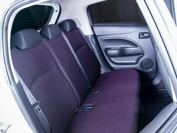 mitsubishi-space-star-bensin-2014-big-46