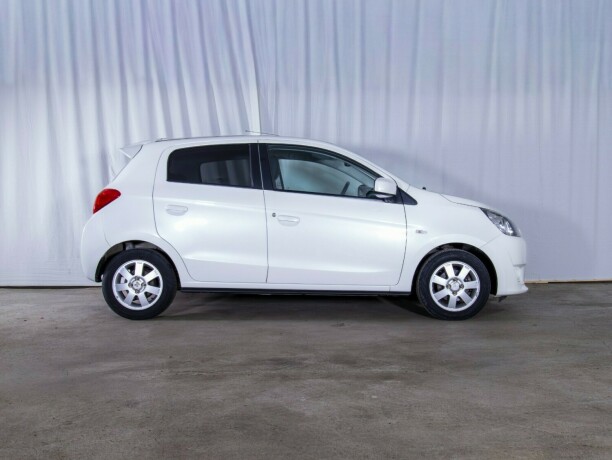 mitsubishi-space-star-bensin-2014-big-5