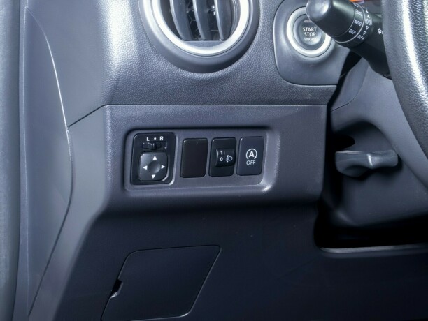 mitsubishi-space-star-bensin-2014-big-25