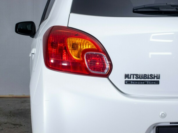 mitsubishi-space-star-bensin-2014-big-10