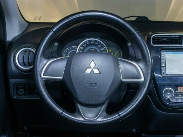 mitsubishi-space-star-bensin-2014-big-28
